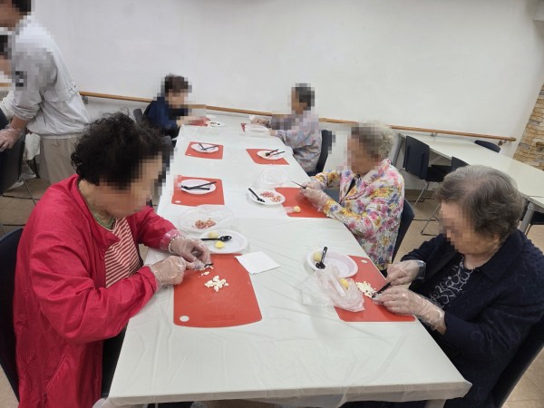 885ddee4ac2956f88e1e62c6f1e2b774_1759119