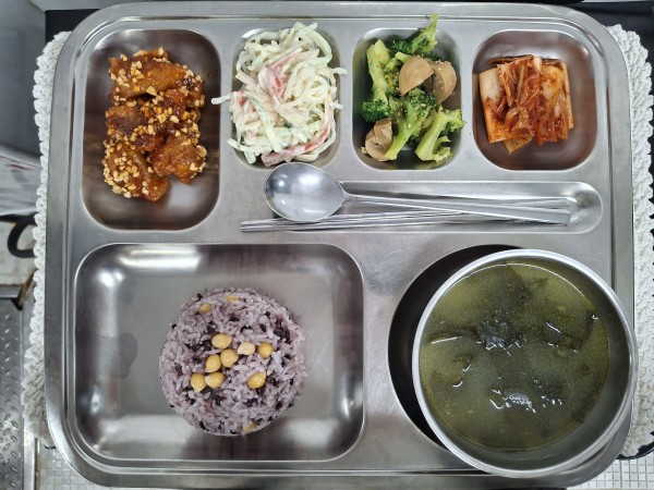 1c5f252b0d09559b91e1d972cb426e43_1763600